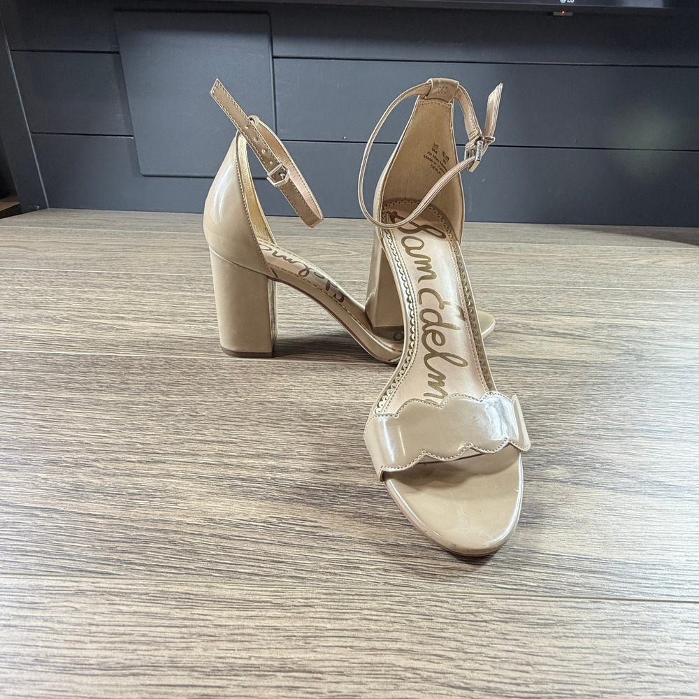 Sam Edelman Odila Nude Patent Scalloped Block Heel Sandals Ankle Strap 9 Preppy